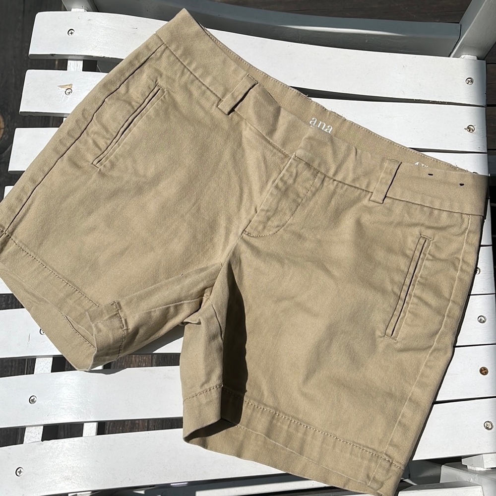 ☀️a.n.a Twill Shorts Khaki Size 4